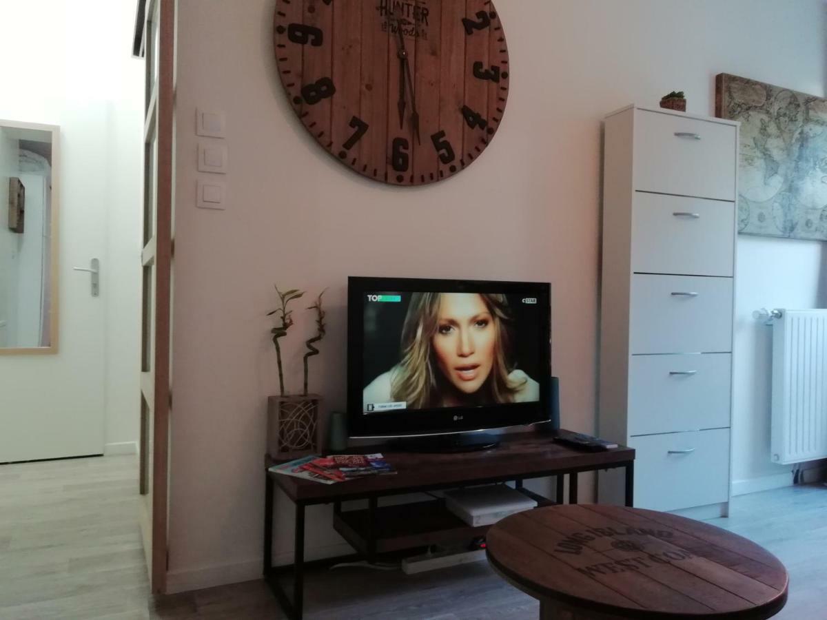 Chic Studio Near Paris Leilighet Saint-Denis  Eksteriør bilde
